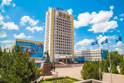 Логотип Казахский национальный университет имени аль-Фараби, Almaty
