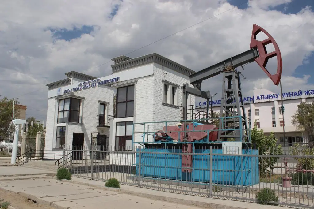 Атырауский университет нефти и газа имени Сафи Утебаева, Atyrau — фото 4