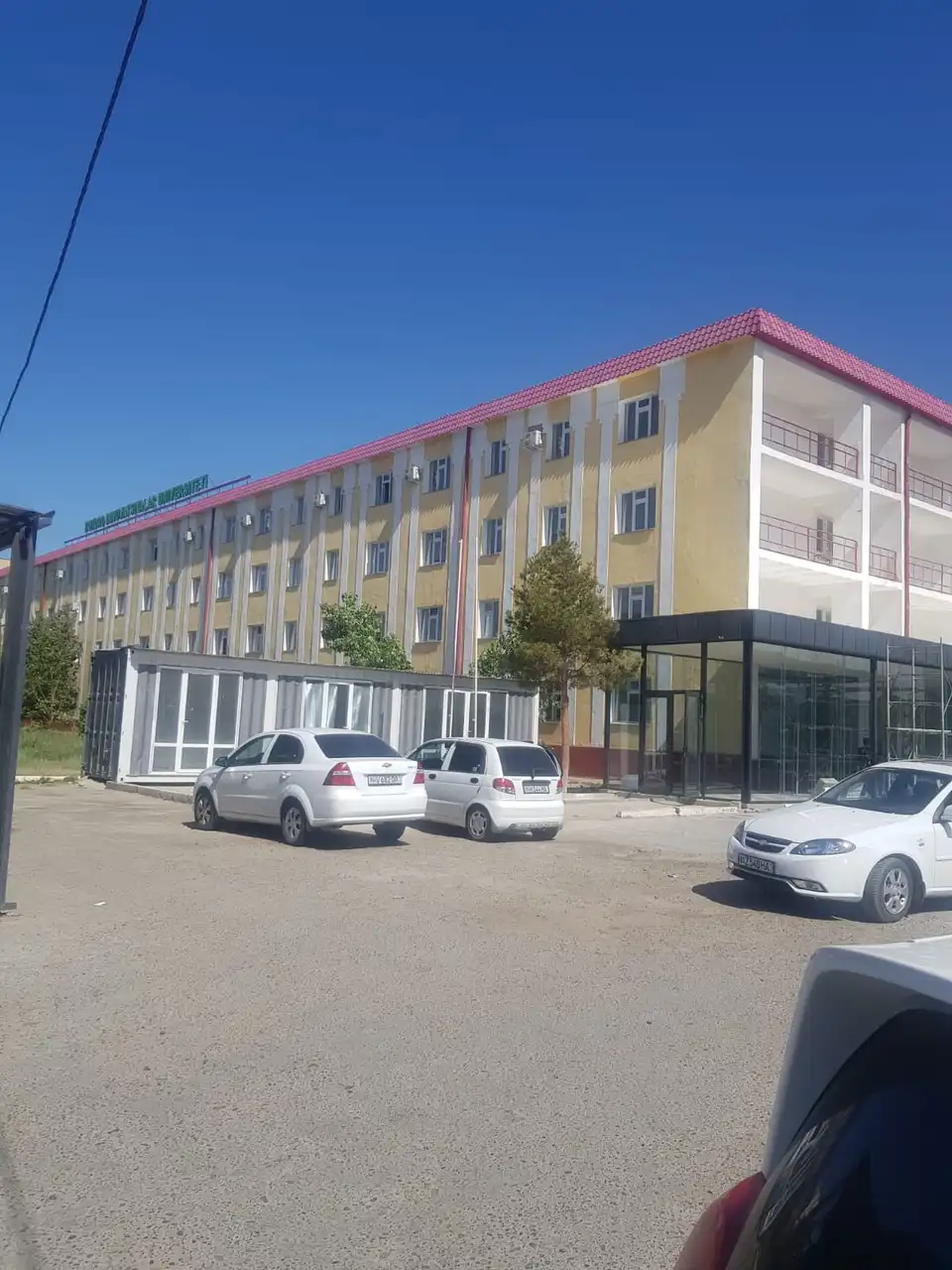 Здание Бухарский университет инноваций, Buxoro