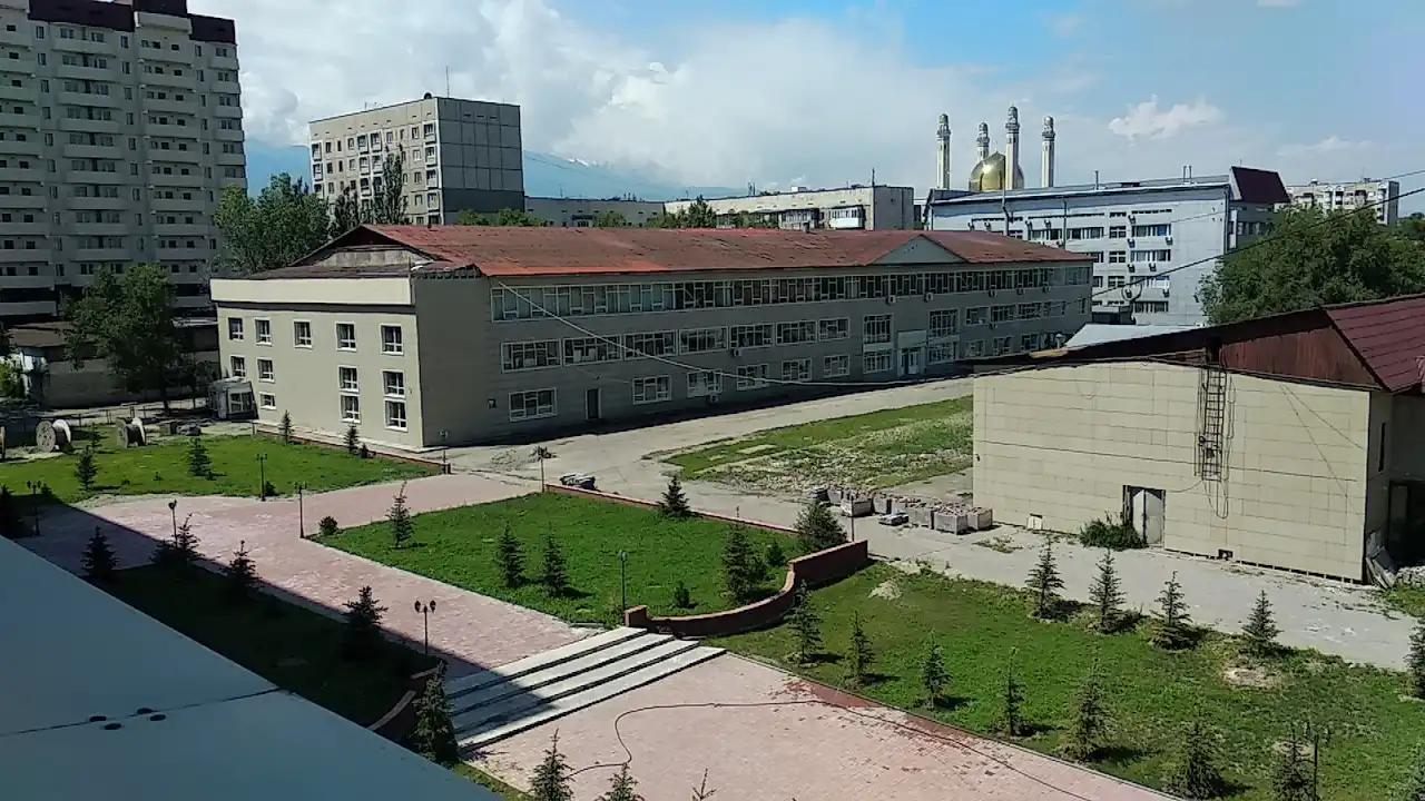 Здание Центральноазиатский университет, Almaty